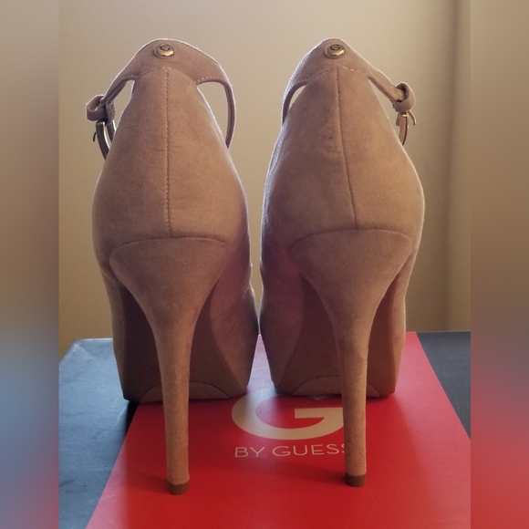 Guess Women Heels - Picture 2 of 4